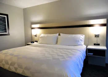 Holiday Inn Bloomington - Normal by IHG hotel thumbnail 8