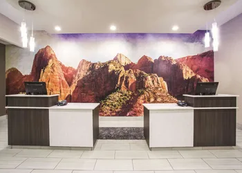 La Quinta Inn & Suites by Wyndham La Verkin-Gateway to Zion hotel thumbnail 3