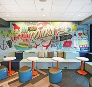 Tru by Hilton Portland Airport Area hotel detail image 3