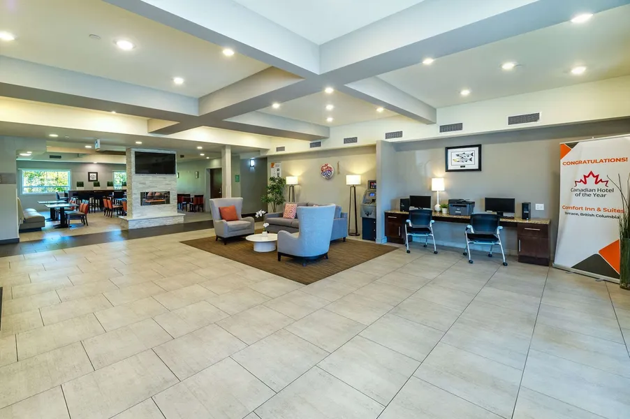 Comfort Inn & Suites hotel detail image 2