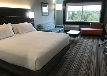 Holiday Inn Express & Suites Greenville SE - Simpsonville by IHG hotel thumbnail 4