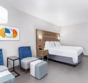 Holiday Inn Express & Suites Memphis Arpt Elvis Presley Blv by IHG hotel detail image 5