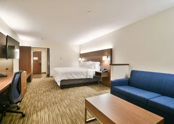Holiday Inn Express and Suites-Lehi - Thanksgiving Point by IHG hotel thumbnail 7