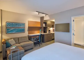 TownePlace Suites by Marriott Miami Airport hotel thumbnail 8