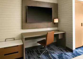 Fairfield Inn & Suites by Marriott Louisville Northeast hotel thumbnail 7