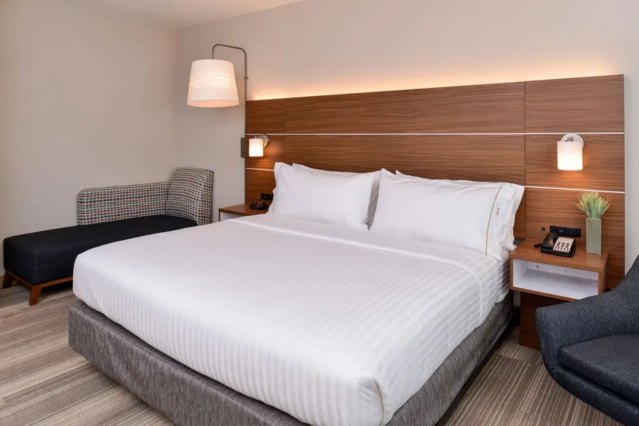 Holiday Inn Express & Suites St. Petersburg - Madeira Beach by IHG hotel detail image 6
