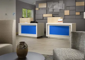 Holiday Inn Express & Suites San Antonio North - Windcrest by IHG hotel thumbnail 2