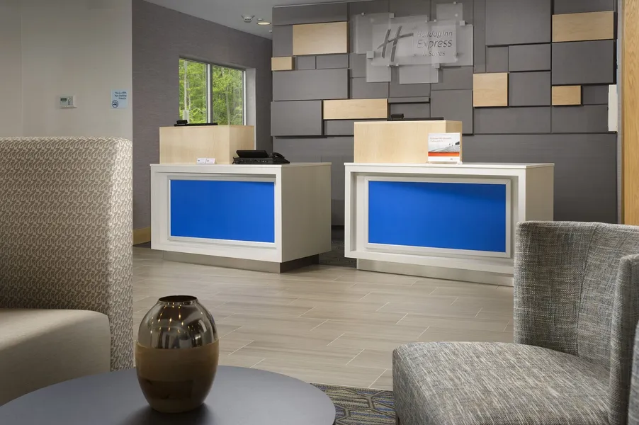 Holiday Inn Express & Suites San Antonio North - Windcrest by IHG hotel detail image 2