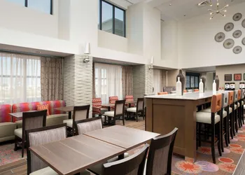 Hampton Inn & Suites San Antonio Lackland AFB SeaWorld hotel thumbnail 2