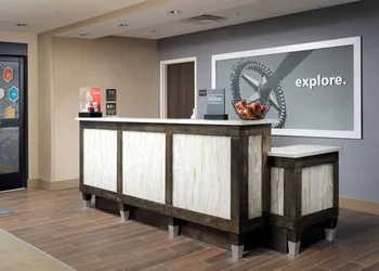Hampton Inn & Suites San Antonio Lackland AFB SeaWorld hotel thumbnail 5
