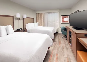 Hampton Inn & Suites San Antonio Lackland AFB SeaWorld hotel thumbnail 7