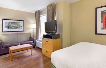 Extended Stay America Suites Boston Waltham 32 4th Ave hotel thumbnail 7