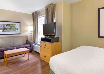 Extended Stay America Suites Boston Waltham 32 4th Ave hotel thumbnail 7