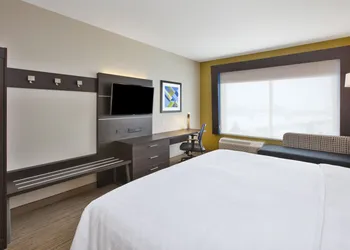 Holiday Inn Express Auburn Hills South by IHG hotel thumbnail 7