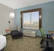 Holiday Inn Express & Suites Columbus North by IHG hotel detail image 7
