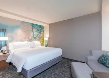 Courtyard by Marriott Cleveland Elyria hotel thumbnail 3
