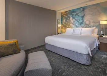 Courtyard by Marriott Cleveland Elyria hotel thumbnail 4