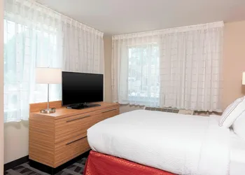 TownePlace Suites by Marriott Louisville North hotel thumbnail 7