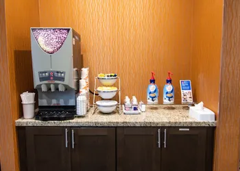 Comfort Suites Near Sam Houston Race Park hotel thumbnail 7