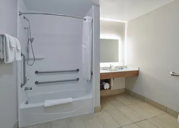 Holiday Inn Express & Suites El Paso East-Loop 375 by IHG hotel thumbnail 7