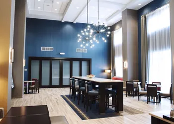 Hampton Inn & Suites Des Moines/Urbandale hotel thumbnail 3