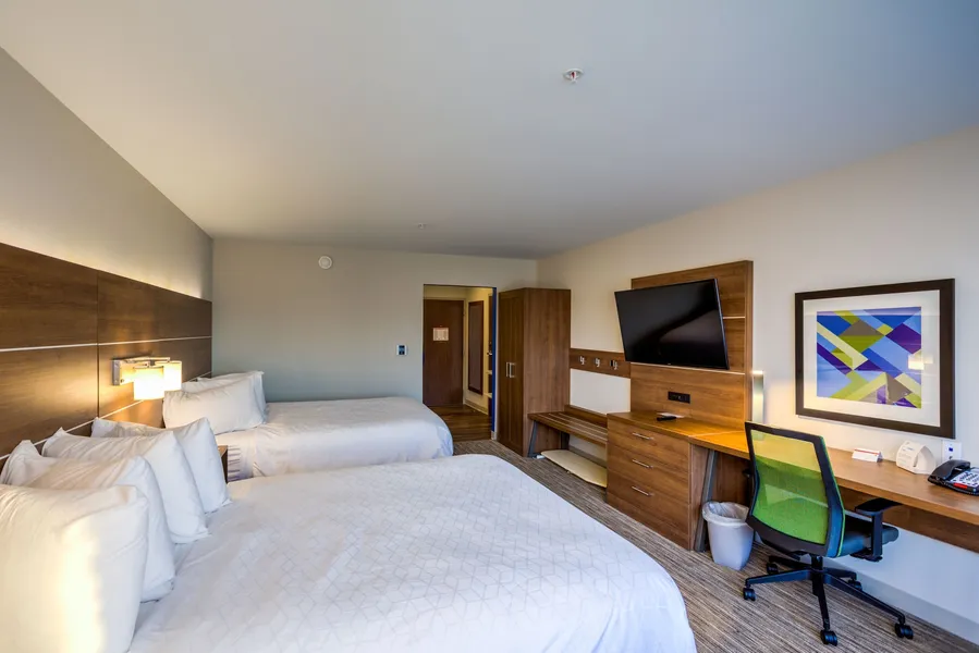 Holiday Inn Express & Suites Reedsville - State Coll Area by IHG hotel detail image 2