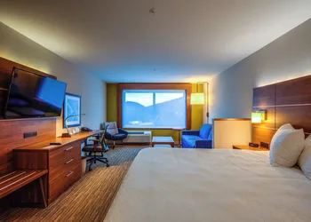 Holiday Inn Express & Suites Reedsville - State Coll Area by IHG hotel thumbnail 3
