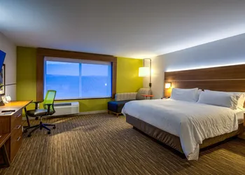 Holiday Inn Express & Suites Reedsville - State Coll Area by IHG hotel thumbnail 7