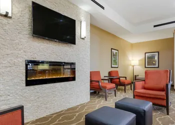 Comfort Suites Piedmont - Greenville South hotel thumbnail 2