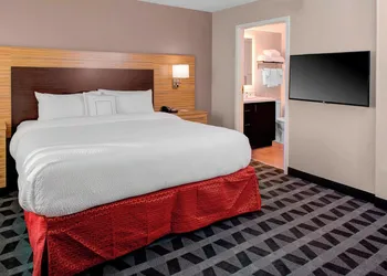 TownePlace Suites by Marriott Parkersburg hotel thumbnail 3
