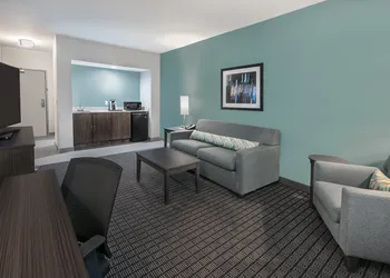 Holiday Inn Beaumont East - Medical Ctr Area by IHG hotel thumbnail 7