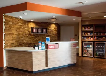 TownePlace Suites by Marriott Pittsburgh Cranberry Township hotel thumbnail 2