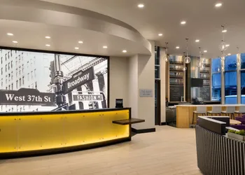 Embassy Suites by Hilton New York Manhattan Times Square hotel thumbnail 8