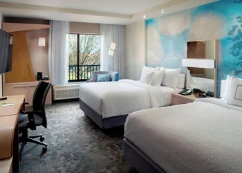 Courtyard by Marriott LaGrange hotel thumbnail 6
