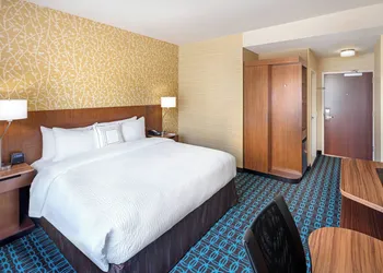 Fairfield Inn & Suites by Marriott North Bergen hotel thumbnail 5