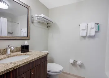MainStay Suites St Louis Airport hotel thumbnail 5