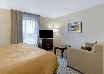 MainStay Suites St Louis Airport hotel thumbnail 7