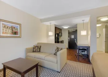 MainStay Suites St Louis Airport hotel thumbnail 8