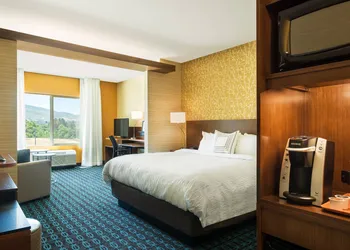 Fairfield Inn & Suites San Diego North/San Marcos hotel thumbnail 7