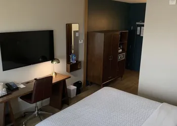 Four Points by Sheraton Houston Intercontinental Airport hotel thumbnail 8