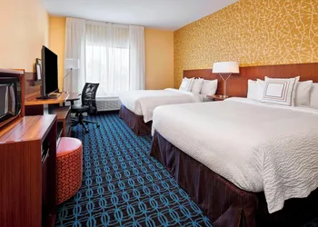 Fairfield Inn & Suites by Marriott Alexandria hotel thumbnail 3