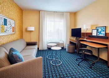 Fairfield Inn & Suites by Marriott Alexandria hotel thumbnail 6