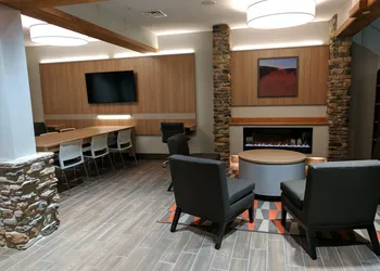 Microtel Inn & Suites by Wyndham Clarion hotel thumbnail 3