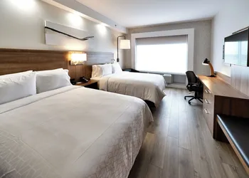 Holiday Inn Express & Suites Trois Rivieres Ouest by IHG hotel thumbnail 8