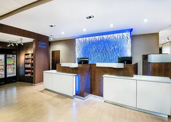 Fairfield Inn & Suites by Marriott Van Canton Area hotel thumbnail 2