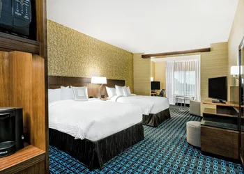 Fairfield Inn & Suites by Marriott Van Canton Area hotel thumbnail 6