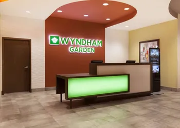 Wyndham Garden Edmonton Airport hotel thumbnail 4