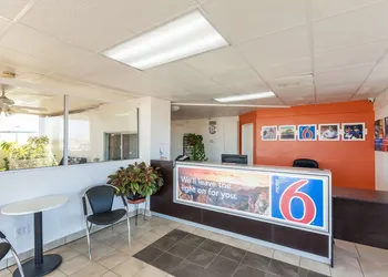 Motel 6 Fort Worth, TX - Stockyards hotel thumbnail 2