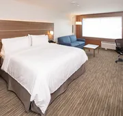 Holiday Inn Express and Suites Kalamazoo West by IHG hotel detail image 4