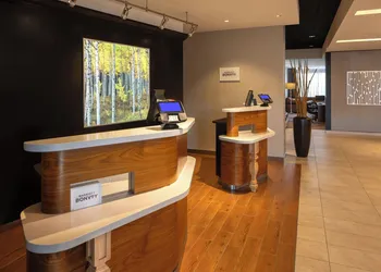 Courtyard by Marriott Lenox Berkshires hotel thumbnail 5